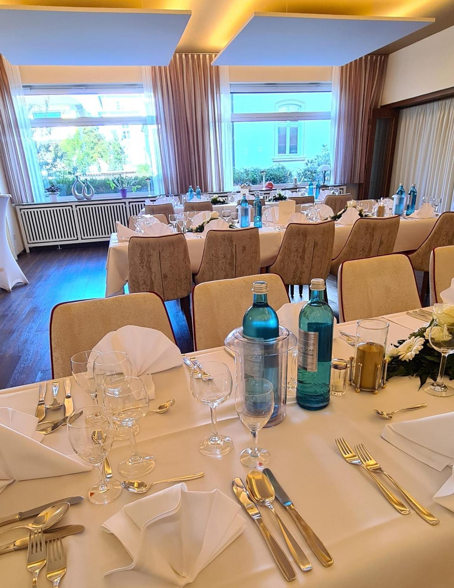 Hotel Hessischer Hof Мельзунген Экстерьер фото